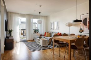 Guestly Homes - 3BR Superior Apartment, Boden
